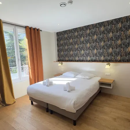 Hotel Alma *